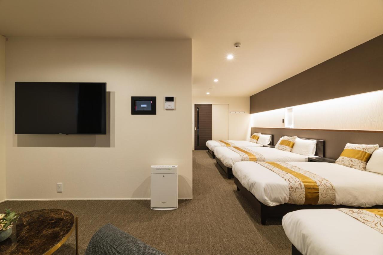 Grand Base Nagasaki City Extérieur photo